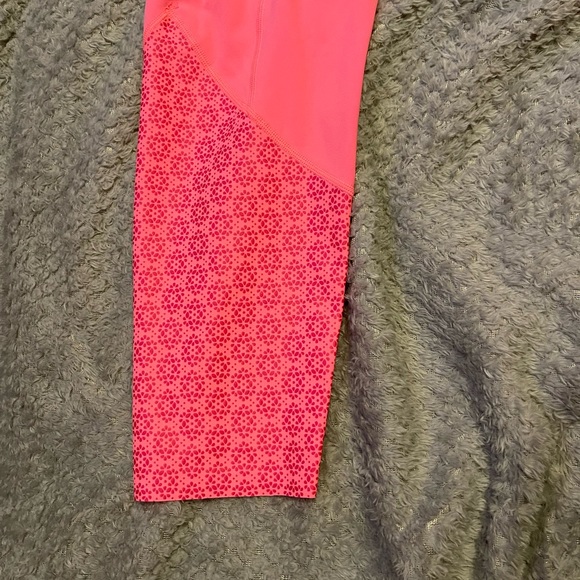 ZYIA hot pink leggings. Size 8/10 NWOT washed once. - Picture 3 of 3